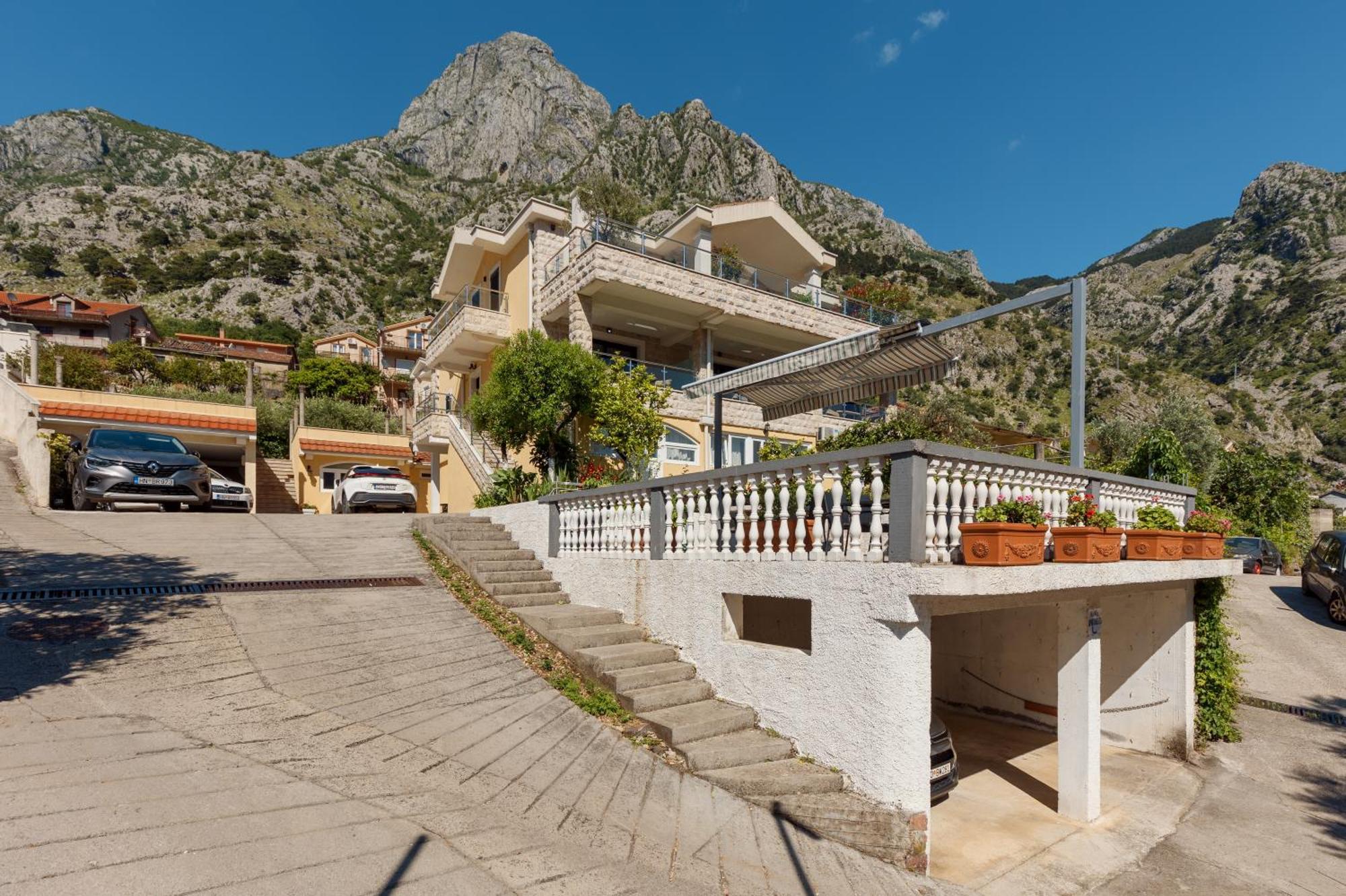 Apartments Los Olivos Kotor Buitenkant foto