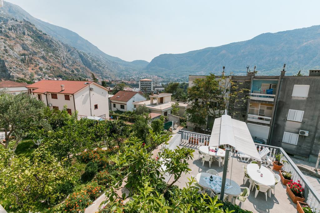 Apartments Los Olivos Kotor Buitenkant foto